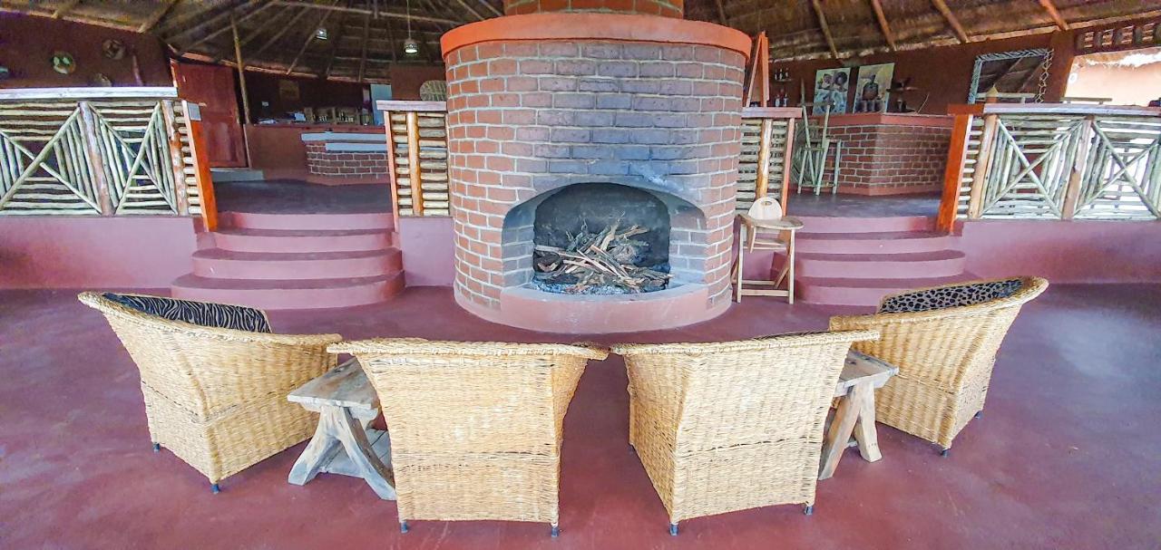 Africa Safari Maasai Boma Camping Serengeti Buitenkant foto