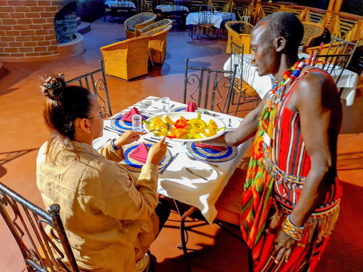 Africa Safari Maasai Boma Camping Serengeti Buitenkant foto